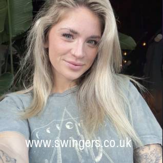 Shelly from Leatherhead